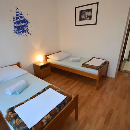 Zdenka By Interhome Apartamento *