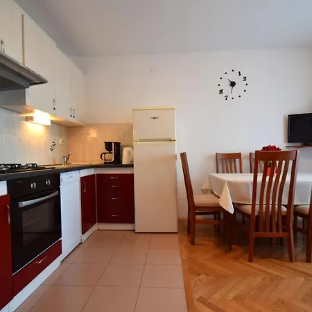 Zdenka By Interhome Njivice