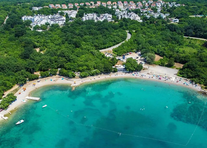 Zdenka By Interhome Apartman Njivice