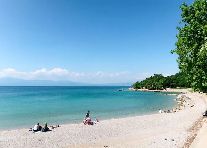 Zdenka By Interhome 公寓